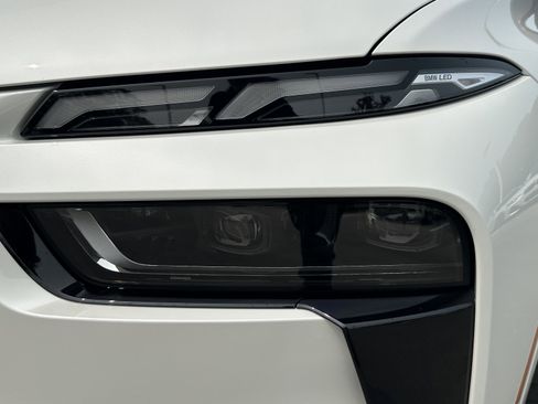 Used 2026 BMW X7 M60i image 6