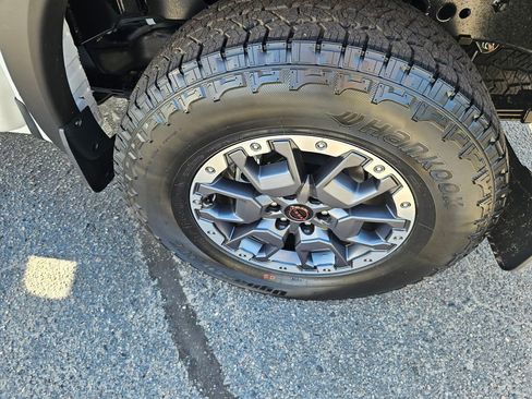 New 2026 Nissan Frontier PRO-4X w/ Pro Premium Package image 11