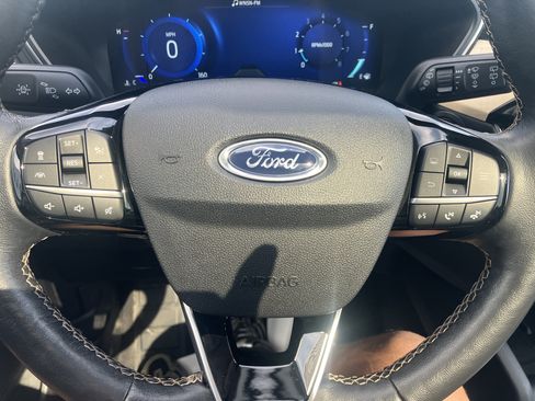 Certified 2022 Ford Escape Titanium w/ Titanium Elite Package AWD/4WD image 25