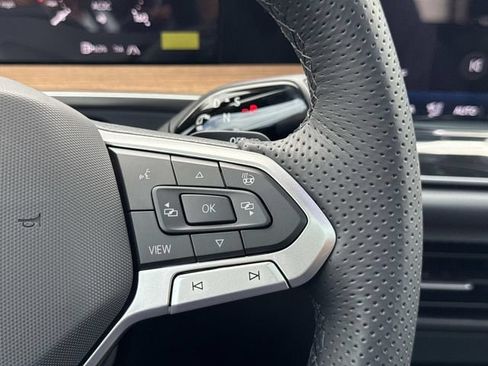 New 2026 Volkswagen Tiguan SEL R-Line AWD/4WD image 19