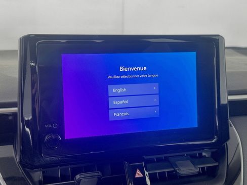 Used 2025 Toyota Corolla LE image 19