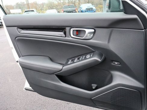 Certified 2025 Honda Civic Sport Touring image 30