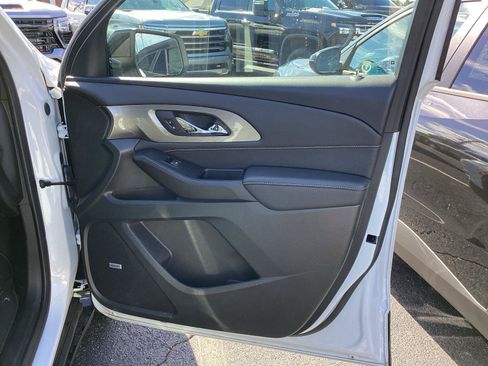 Used 2023 Chevrolet Traverse Premier w/ Redline Edition AWD/4WD image 9