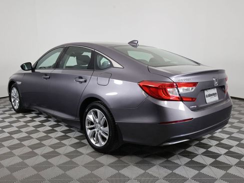 Used 2018 Honda Accord LX image 4