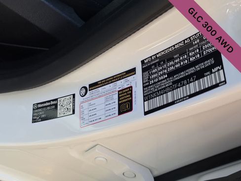Used 2026 Mercedes-Benz GLC 300 4MATIC image 25