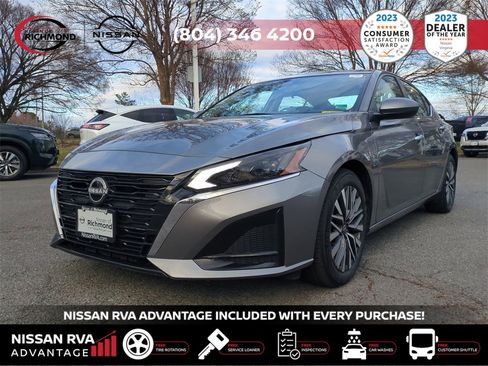 Used 2025 Nissan Altima 2.5 SV w/ SV Premium Package image 1
