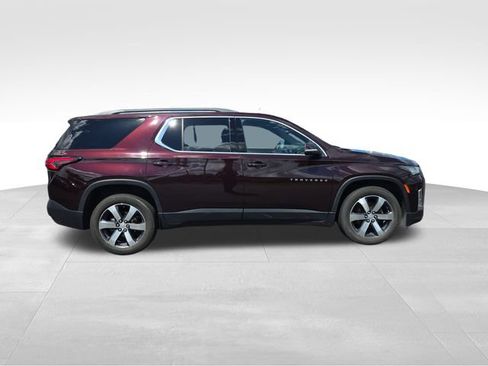 Used 2023 Chevrolet Traverse LT w/ LT Premium Package AWD/4WD image 6