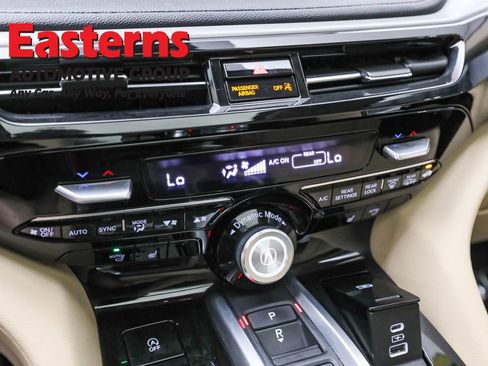 Used 2022 Acura MDX SH-AWD image 19