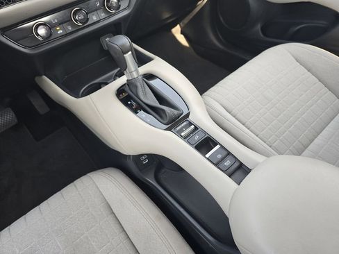 Certified 2024 Honda HR-V LX image 16
