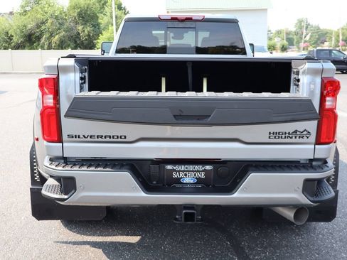 Used 2026 Chevrolet Silverado 3500 High Country w/ High Country Premium Package AWD/4WD image 19