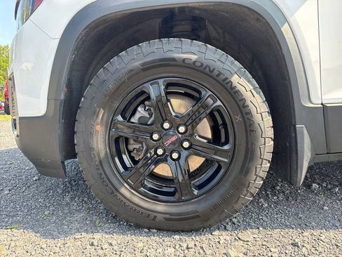 Certified 2023 GMC Acadia AT4 AWD/4WD image 22