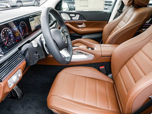 New 2026 Mercedes-Benz GLS 580 GLS 580 image 19