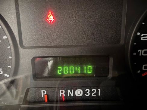 Used 2005 Ford F250 Lariat RWD image 22