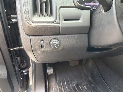 Used 2020 GMC Canyon Denali RWD image 25