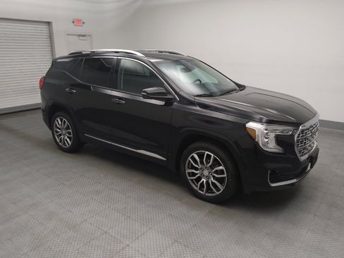 Used 2022 GMC Terrain Denali w/ Denali Premium Package AWD/4WD image 13