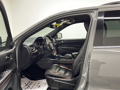 Used 2023 Dodge Durango R/T RWD image 2