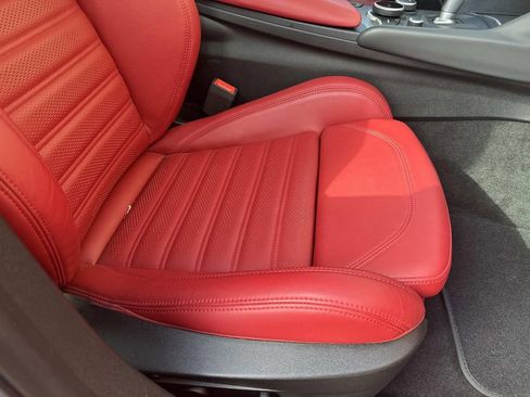 Used 2019 Alfa Romeo Giulia Ti Sport w/ Quick Order Package 22U Sport image 17