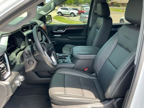 Used 2024 GMC Sierra 1500 Denali w/ Denali Reserve Package AWD/4WD image 18