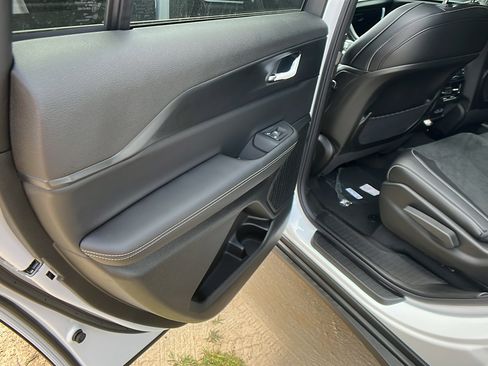 New 2025 Jeep Grand Cherokee L Altitude image 21