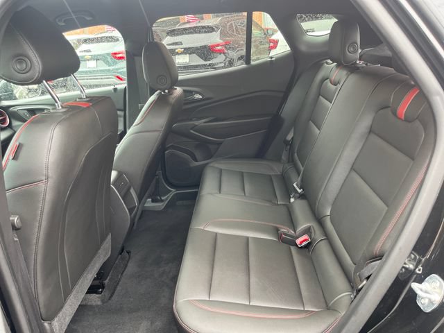 Used 2024 Chevrolet Trax RS FWD image 23