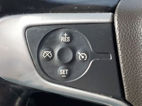 Used 2018 GMC Sierra 1500 SLE w/ SLE Value Package image 13