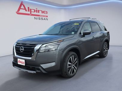 New 2025 Nissan Pathfinder Platinum w/ Cargo Package