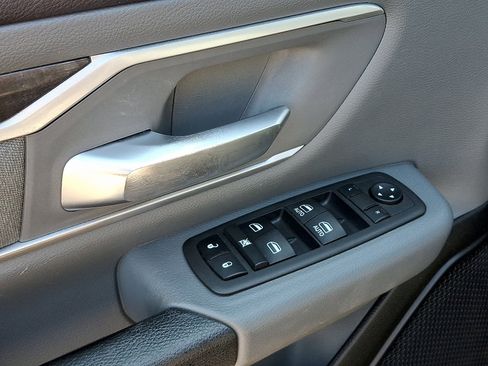 Used 2022 RAM 1500 Big Horn AWD/4WD image 12