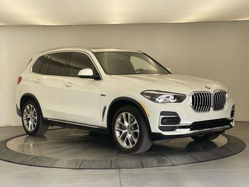 Used 2022 BMW X5 xDrive45e w/ Luxury Seating Package AWD/4WD image 9