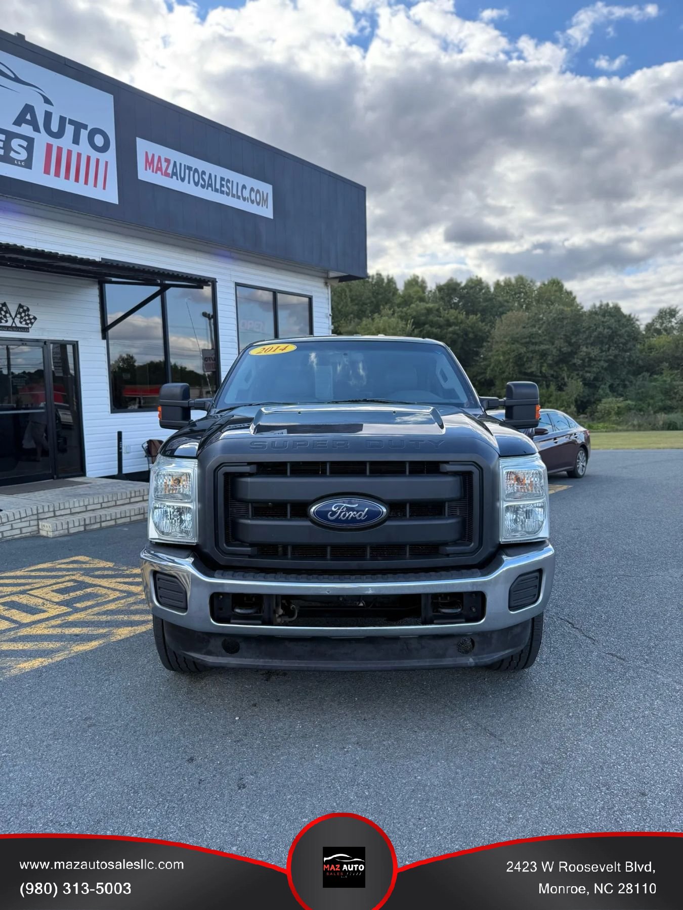 Used 2014 Ford F350 XL w/ Power Equipment Group AWD/4WD image 2