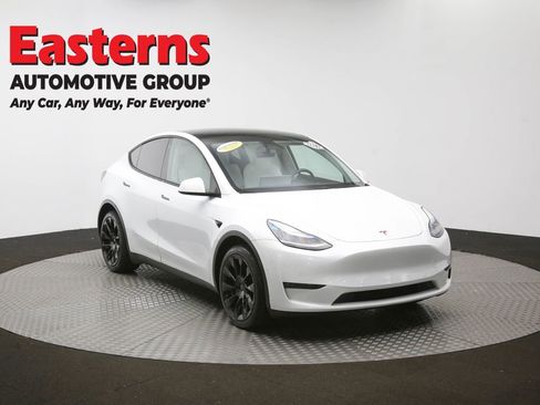 Used 2020 Tesla Model Y Long Range image 46