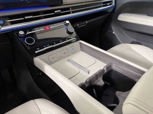 Used 2024 Hyundai Santa Fe Limited FWD image 26