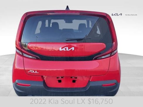 Certified 2022 Kia Soul LX image 7