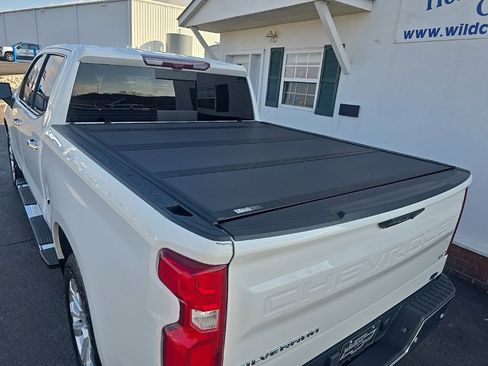 Used 2024 Chevrolet Silverado 1500 LTZ image 7