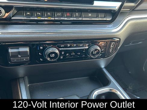 Used 2024 Chevrolet Silverado 1500 High Country w/ Technology Package RWD image 19
