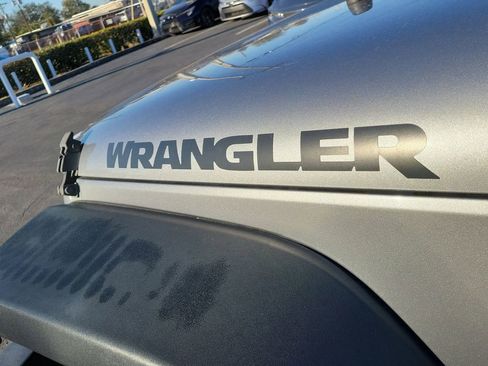 Used 2016 Jeep Wrangler Unlimited Sport image 7