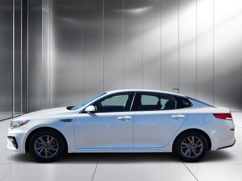 Used 2020 Kia Optima LX image 25
