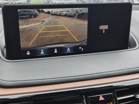 Certified 2023 Acura MDX FWD w/ Technology Package image 12