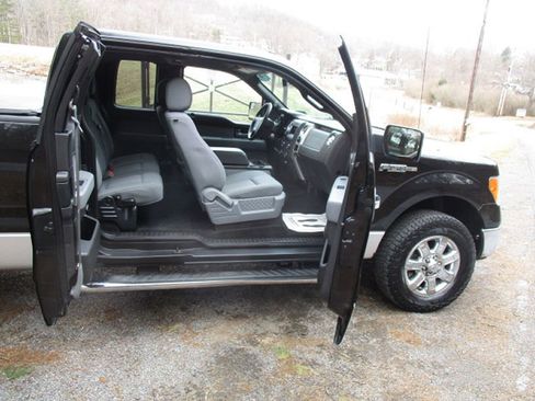 Used 2013 Ford F150 XLT w/ Luxury Equipment Group image 11