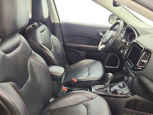 Used 2018 Jeep Compass Limited w/ Navigation Group AWD/4WD image 25