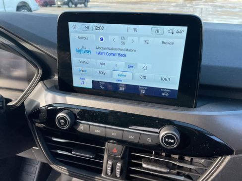 Certified 2025 Ford Escape Active w/ Cold Weather Package image 15