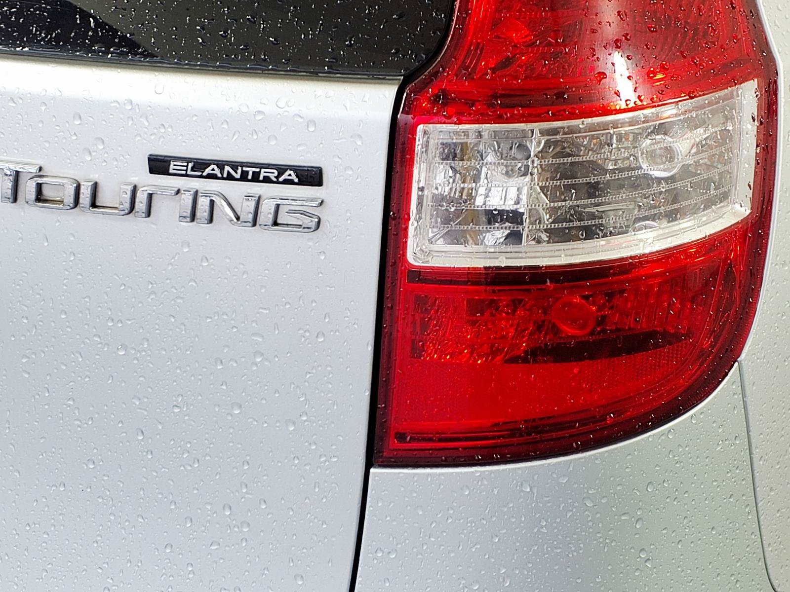 Used 2009 Hyundai Elantra FWD image 10
