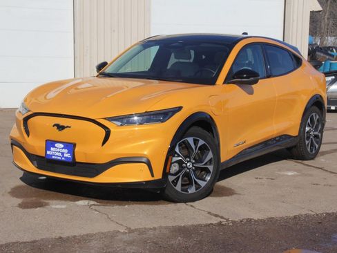 Certified 2022 Ford Mustang Mach-E Premium image 2