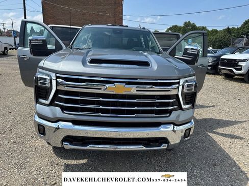 Certified 2025 Chevrolet Silverado 2500 LTZ w/ LTZ Plus Package AWD/4WD image 36