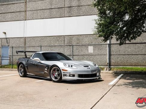 Used 2009 Chevrolet Corvette Z06 w/ Preferred Equipment Group RWD image 19
