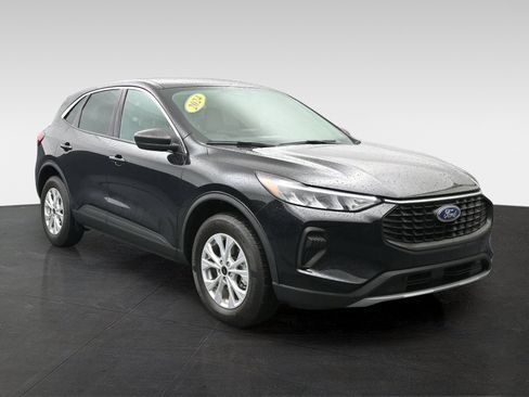 Certified 2024 Ford Escape Active AWD/4WD image 6