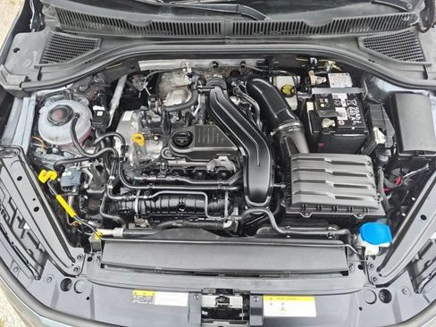 Used 2025 Volkswagen Jetta Sport FWD image 34