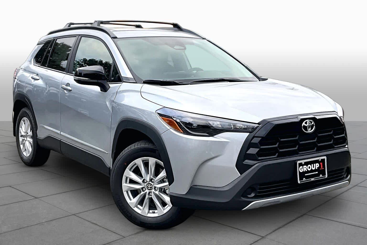 New 2026 Toyota Corolla Cross LE w/ Moonroof Package AWD/4WD image 2
