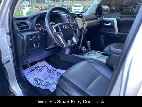 Used 2020 Toyota 4Runner SR5 Premium AWD/4WD image 6