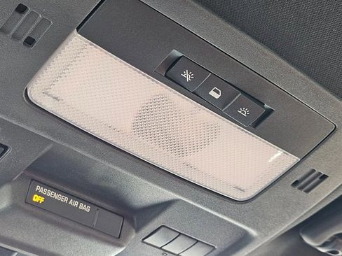 Used 2010 Chevrolet Camaro SS w/ LPO, Ground Effects Package image 18