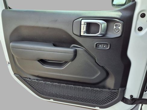 New 2026 Jeep Wrangler Unlimited Sport AWD/4WD image 19